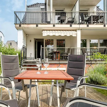 Apartment 2 Seasons, High Five