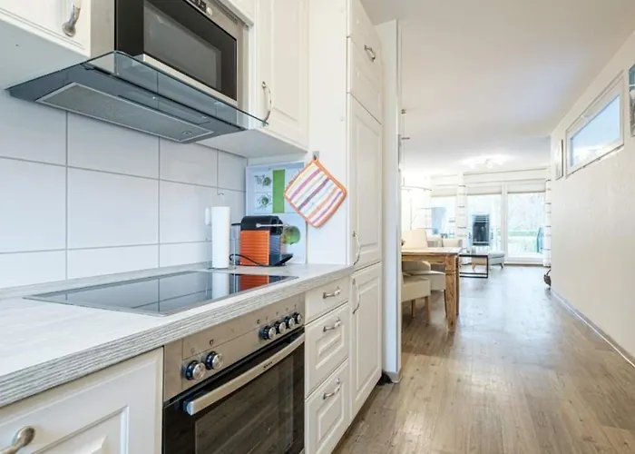 Apartment 2 Seasons, High Five